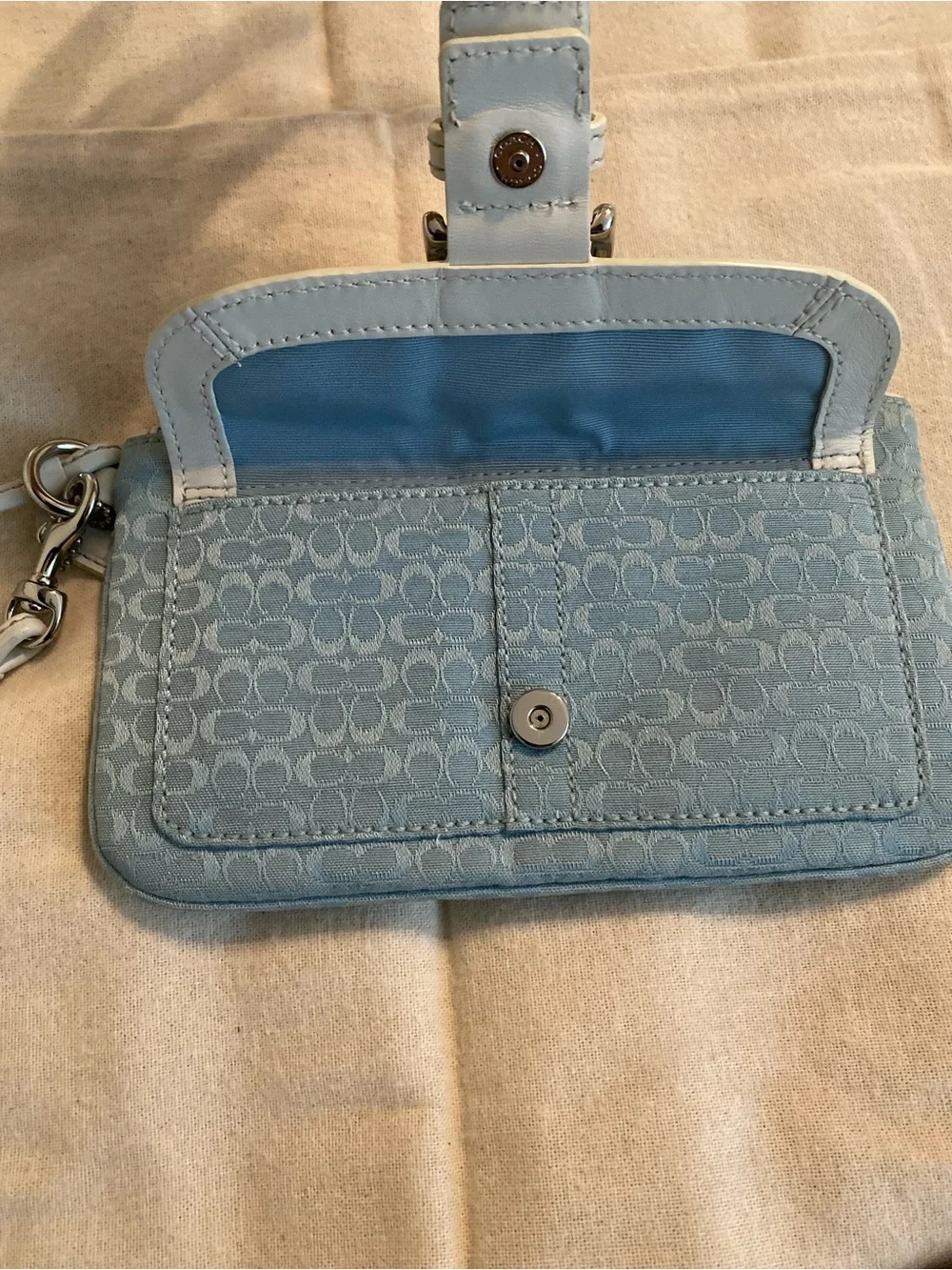 Authentic Coach Soho Signature C Shoulder Bag & Matching Wristlet Set F10926